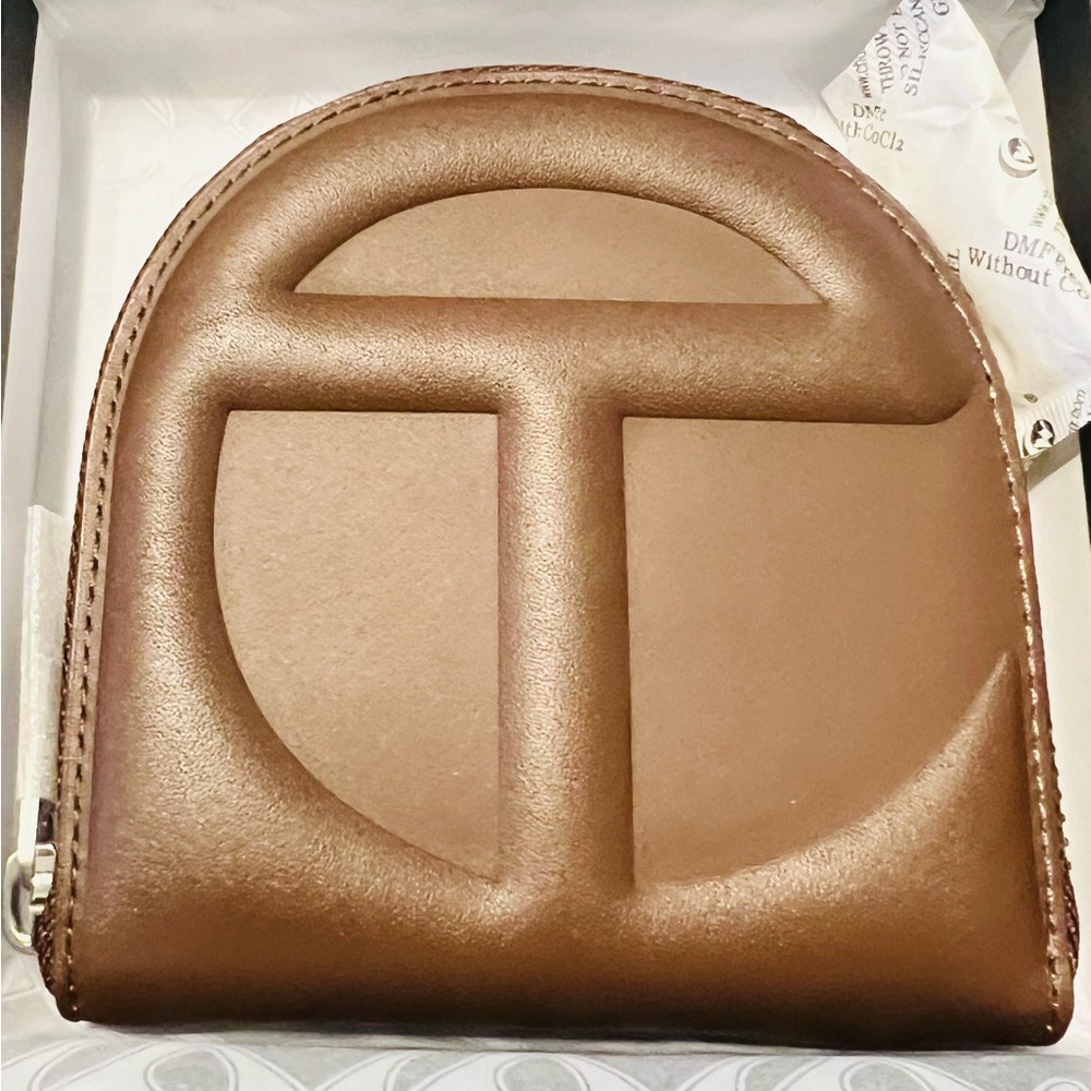 Telfar Wallet-Chocolate